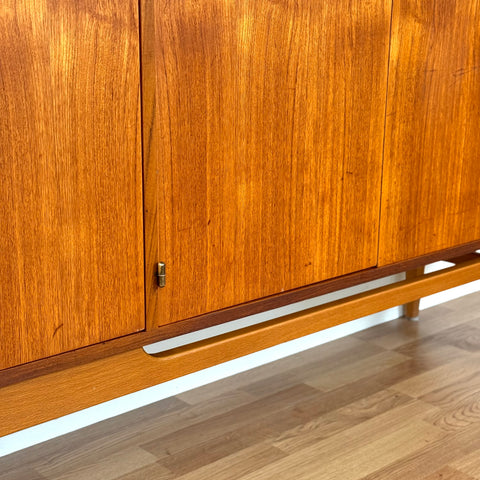 Highboard in teak and beech, 1950s-60s, Sweden - Beyo Vintage