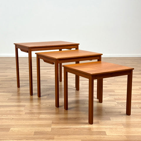 Nest of tables in teak, 1960s Denmark - Beyo Vintage