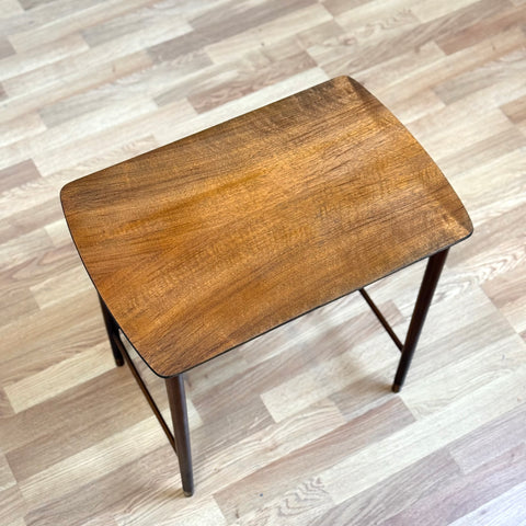 Nest of tables in walnut, 1970s, Denmark - Beyo Vintage