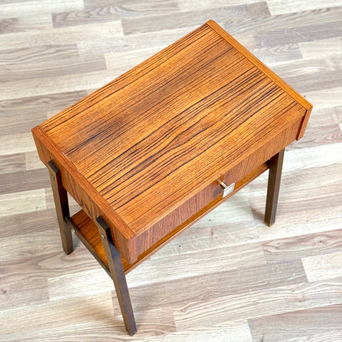 Nightstand in teak, 1950s-60s, Denmark - Beyo Vintage