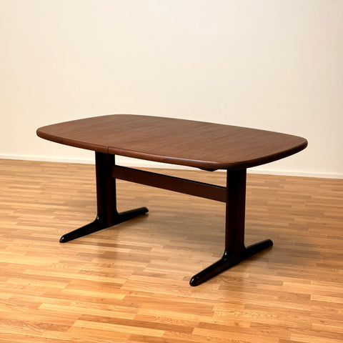 Oval dining table in mahogany by Skovby, ca. 1970s, Denmark