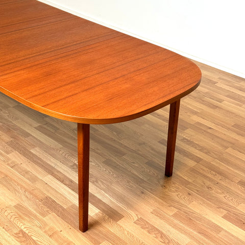 Oval dining table in teak with 2 extensions by Ulferts, Tibro, 1950s-60s, Sweden - Beyo Vintage