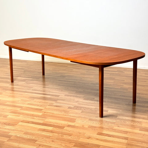 Oval dining table in teak with 2 extensions by Ulferts, Tibro, 1950s-60s, Sweden - Beyo Vintage