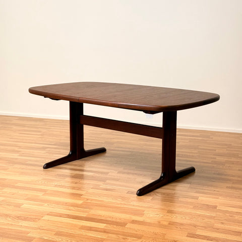 Oval dining table 'Model 74' in mahogany by Skovby Møblefabrik, ca. 1970s-80s, Denmark