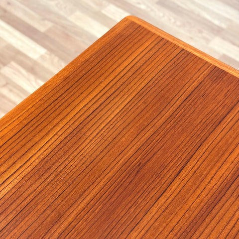 Rectangular dining table with extensions in teak, 1950s-60s, Sweden - Beyo Vintage