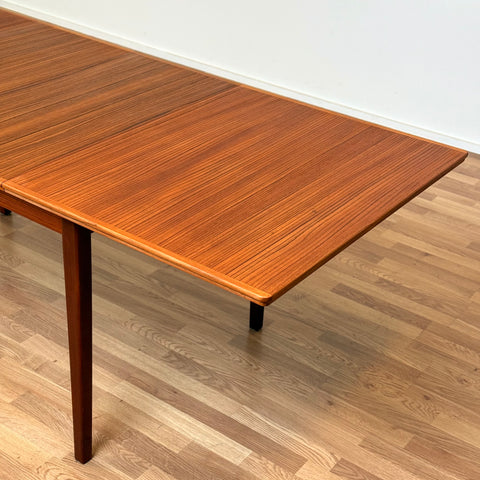 Rectangular dining table with extensions in teak, 1950s-60s, Sweden - Beyo Vintage