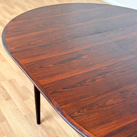 Round dining table in rosewood, 1950s-60s, Denmark - Beyo Vintage