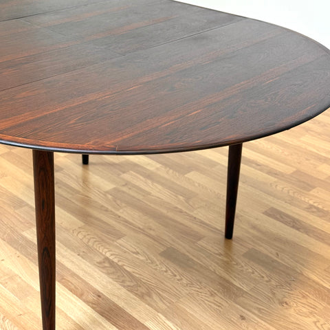 Round dining table in rosewood, 1950s-60s, Denmark - Beyo Vintage
