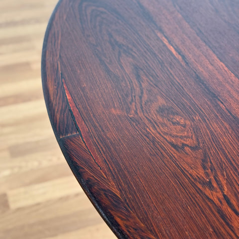 Round dining table in rosewood, 1950s-60s, Denmark - Beyo Vintage