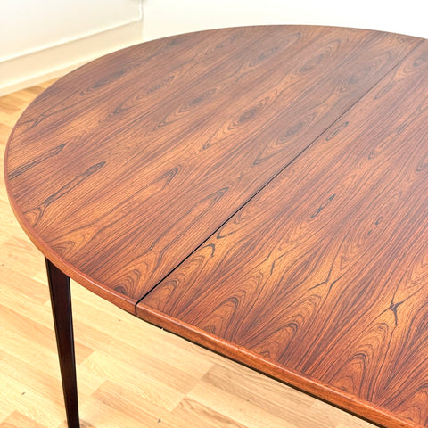 Round dining table in santos rosewood, 1950s-60s, Denmark - Beyo Vintage