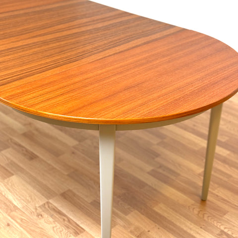 Round dining table in teak, 1950s-60s, Sweden - Beyo Vintage