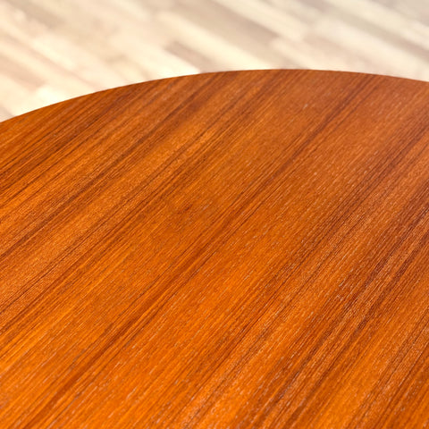 Round dining table in teak, 1950s-60s, Sweden - Beyo Vintage