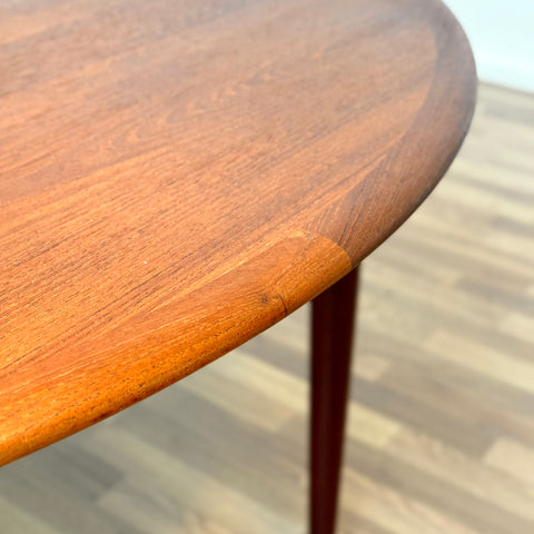 Round dining table in teak by Skovmand & Andersen, 1950s-60s, Denmark - Beyo Vintage