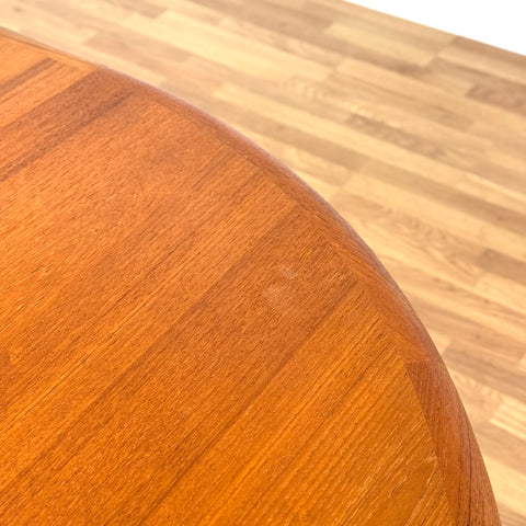 Round dining table in teak by Skovmand & Andersen, 1950s-60s, Denmark - Beyo Vintage
