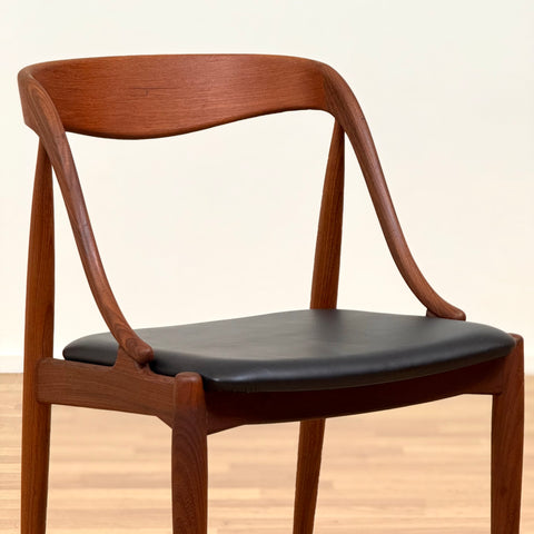 Set of 2 dining chairs in teak by Johannes Andersen for Uldum, 1950s-60s, Denmark - Beyo Vintage