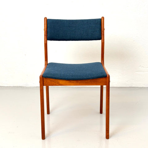 Set of 4 dining chairs by Johannes Andersen, Denmark - Beyo Vintage