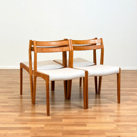 Set of 4 dining chairs in oak, 1950s-60s, Denmark - Beyo Vintage