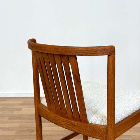 Set of 4 dining chairs in oak by Bertil Fridhagen, 1964, Sweden - Beyo Vintage