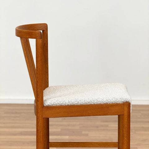 Set of 4 dining chairs in oak by Bertil Fridhagen, 1964, Sweden - Beyo Vintage