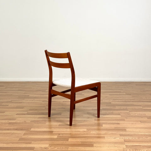 Set of 4 dining chairs in solid teak, 1950s-60s, Sweden - Beyo Vintage