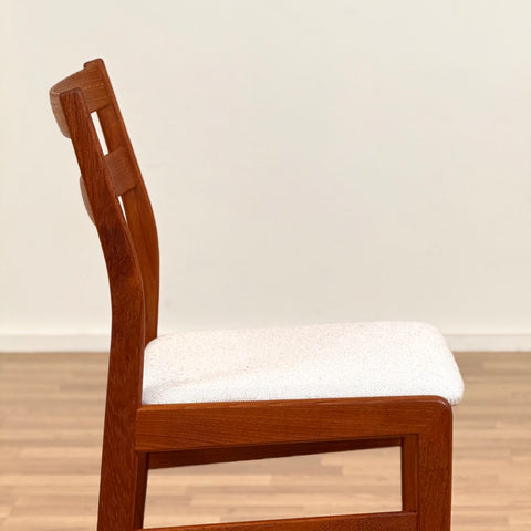 Set of 4 dining chairs in solid teak, 1950s-60s, Sweden - Beyo Vintage