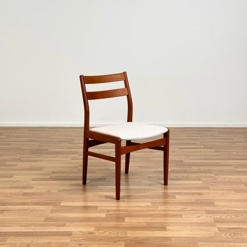 Set of 4 dining chairs in solid teak, 1950s-60s, Sweden - Beyo Vintage