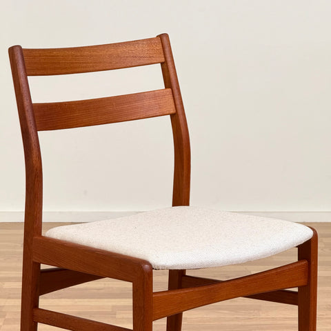 Set of 4 dining chairs in solid teak, 1950s-60s, Sweden - Beyo Vintage