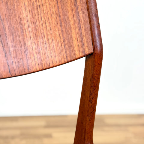 Set of 4 dining chairs in solid teak by Herning Kjaernulf, 1950s-60s, Denmark - Beyo Vintage
