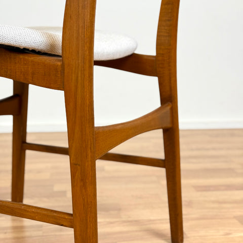 Set of 4 dining chairs in teak and beech, 1960s, Denmark - Beyo Vintage