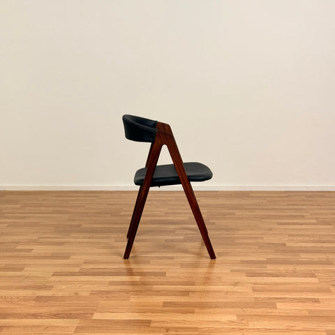 Set of 4 dining chairs in teak by Thomas Harlev for Farstrup, 1950s-60s, Denmark - Beyo Vintage