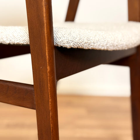 Set of 4 dining chairs with armrest in stained beech, 1950s-60s, Denmark - Beyo Vintage