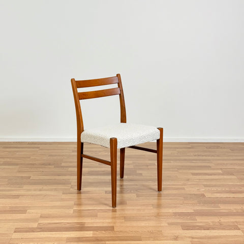 Set of 4 dining chairs with bouclé - Beyo Vintage