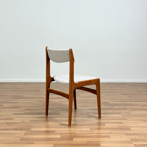 Set of 4 oak dining chairs by Erik Buch, 1950s-60s, Denmark - Beyo Vintage