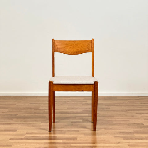 Set of 6 dining chairs in solid oak, 1950s-60s, Denmark