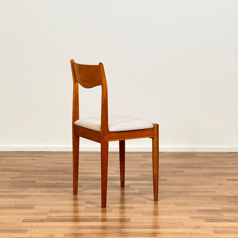 Set of 6 dining chairs in solid oak, 1950s-60s, Denmark
