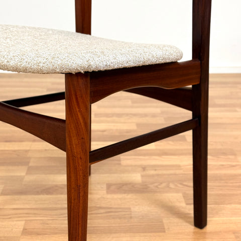 Set of 6 dining chairs in solid walnut & teak, 1950s-60s, Denmark - Beyo Vintage
