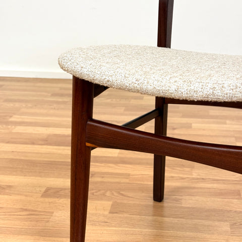 Set of 6 dining chairs in solid walnut & teak, 1950s-60s, Denmark - Beyo Vintage