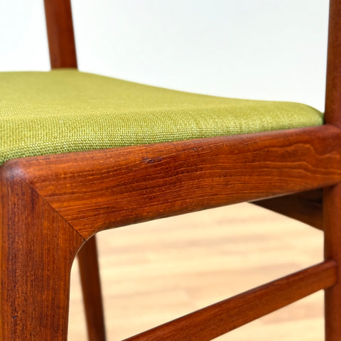 Set of 6 dining chairs in teak by Erik Kirkegaard, 1950s-60s, Denmark - Beyo Vintage