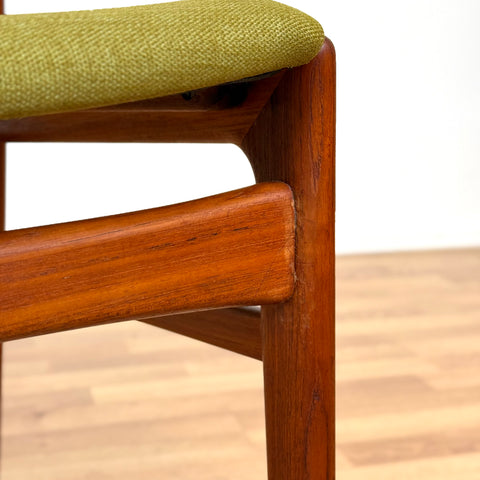 Set of 6 dining chairs in teak by Erik Kirkegaard, 1950s-60s, Denmark - Beyo Vintage