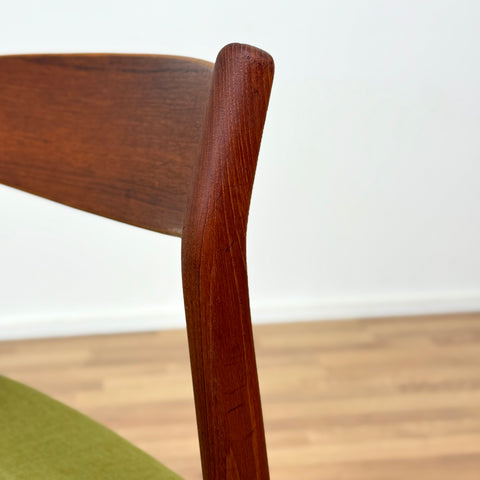Set of 6 dining chairs in teak by Erik Kirkegaard, 1950s-60s, Denmark - Beyo Vintage