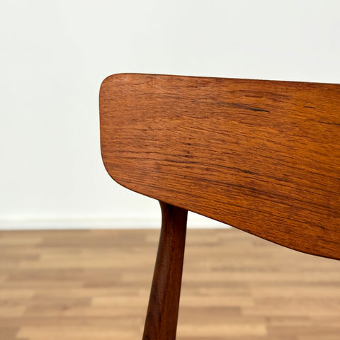 Set of 6 dining chairs in teak by Schiønning & Elgaard, 1950s-60s, Denmark - Beyo Vintage