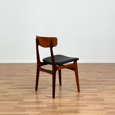 Set of 6 dining chairs in teak by Schiønning & Elgaard, 1950s-60s, Denmark - Beyo Vintage