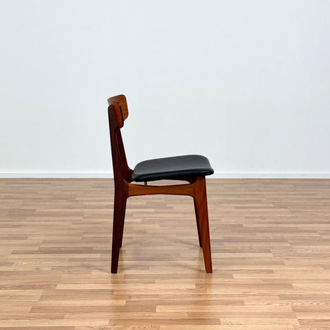 Set of 6 dining chairs in teak by Schiønning & Elgaard, 1950s-60s, Denmark - Beyo Vintage