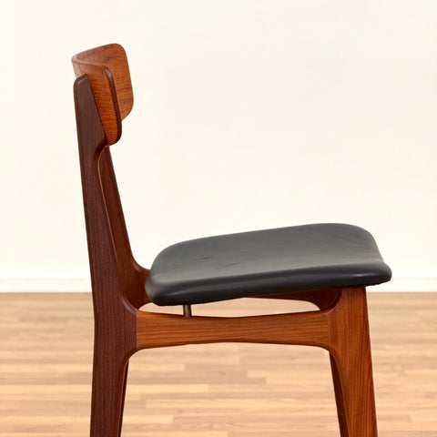 Set of 6 dining chairs in teak by Schiønning & Elgaard, 1950s-60s, Denmark - Beyo Vintage