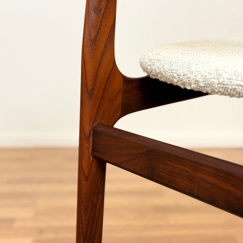 Set of 6 dining chairs in walnut, 1950s-60s, Denmark - Beyo Vintage