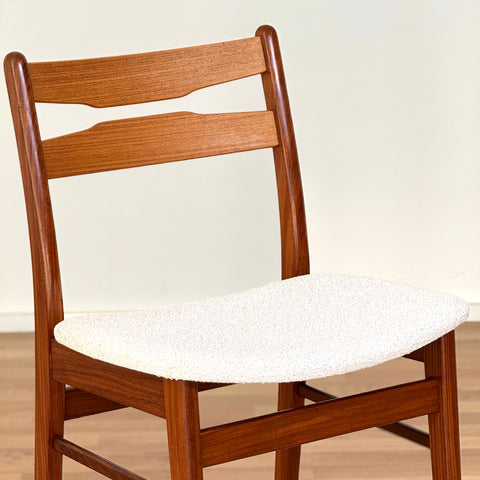 Set of 8 chairs in teak & walnut, 1950s-60s, Denmark - Beyo Vintage