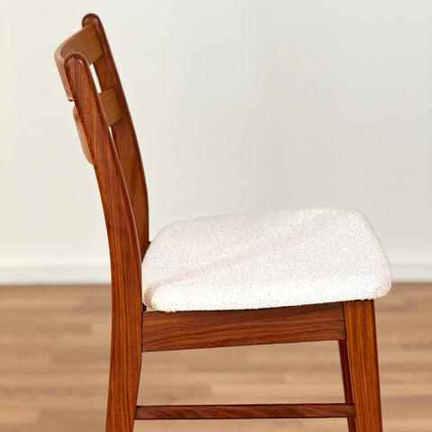 Set of 8 chairs in teak & walnut, 1950s-60s, Denmark - Beyo Vintage