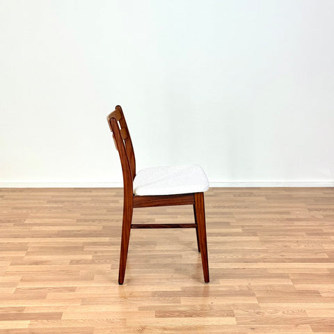 Set of 8 chairs in teak & walnut, 1950s-60s, Denmark - Beyo Vintage