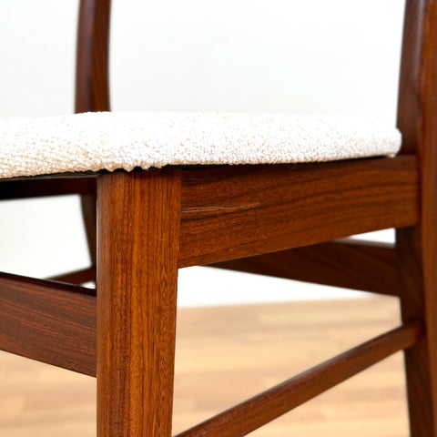 Set of 8 chairs in teak & walnut, 1950s-60s, Denmark - Beyo Vintage