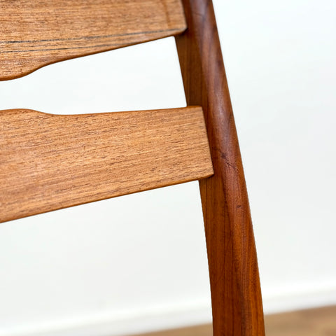 Set of 8 chairs in teak & walnut, 1950s-60s, Denmark - Beyo Vintage
